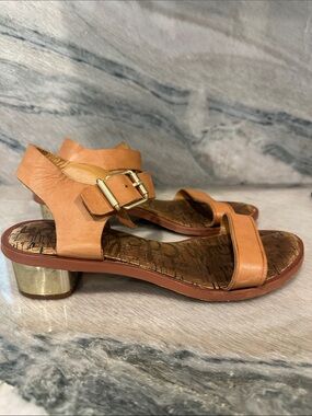 Sam Edelman Tan Leather Block Heel Sandals with Gold Heel Accent